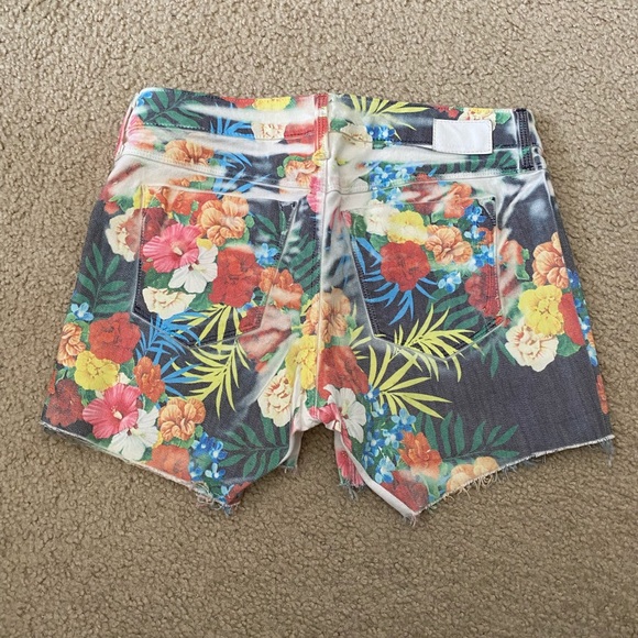 Design Lab Floral Denim Shorts - Picture 2 of 6
